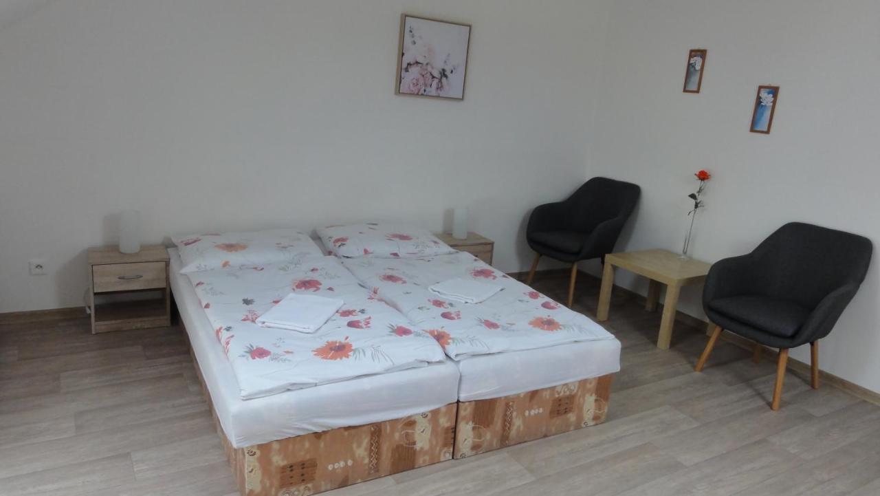 Penzion U Hradeb Znojmo Ngoại thất bức ảnh
